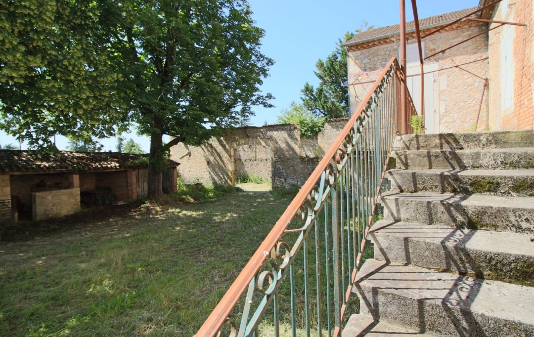 FACTORIMMO : Maison / Villa | PRAYSSAC (46220) | 230 m2 | 212 000 € 