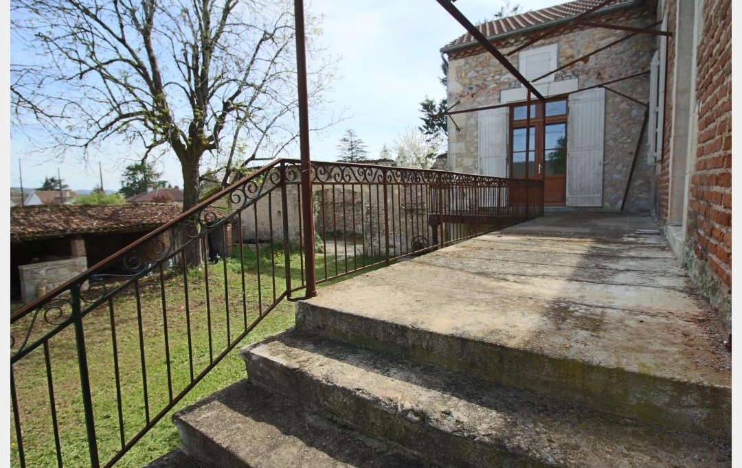 FACTORIMMO : House | PRAYSSAC (46220) | 230 m2 | 212 000 € 