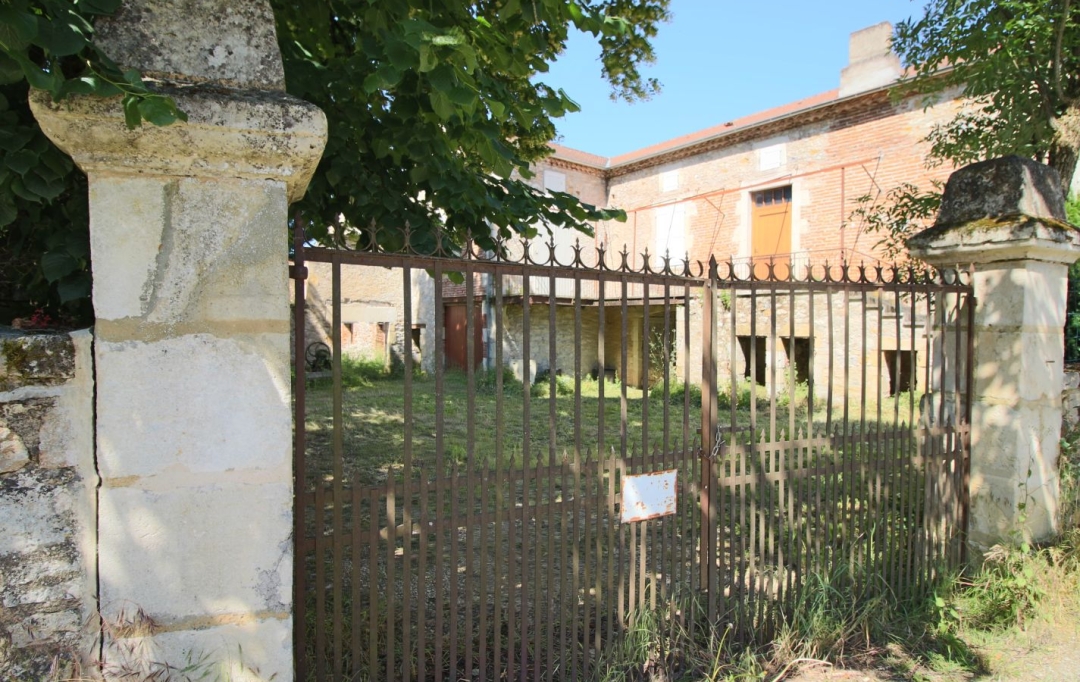 FACTORIMMO : Maison / Villa | PRAYSSAC (46220) | 230 m2 | 212 000 € 