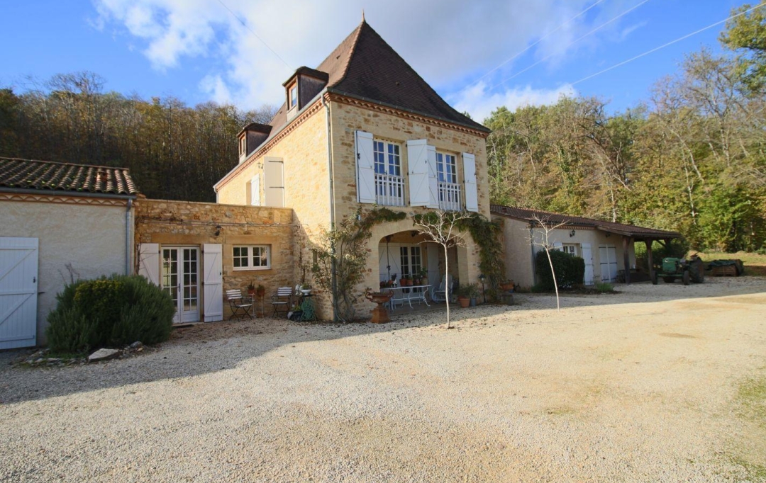 FACTORIMMO : Maison / Villa | PRAYSSAC (46220) | 353 m2 | 793 000 € 