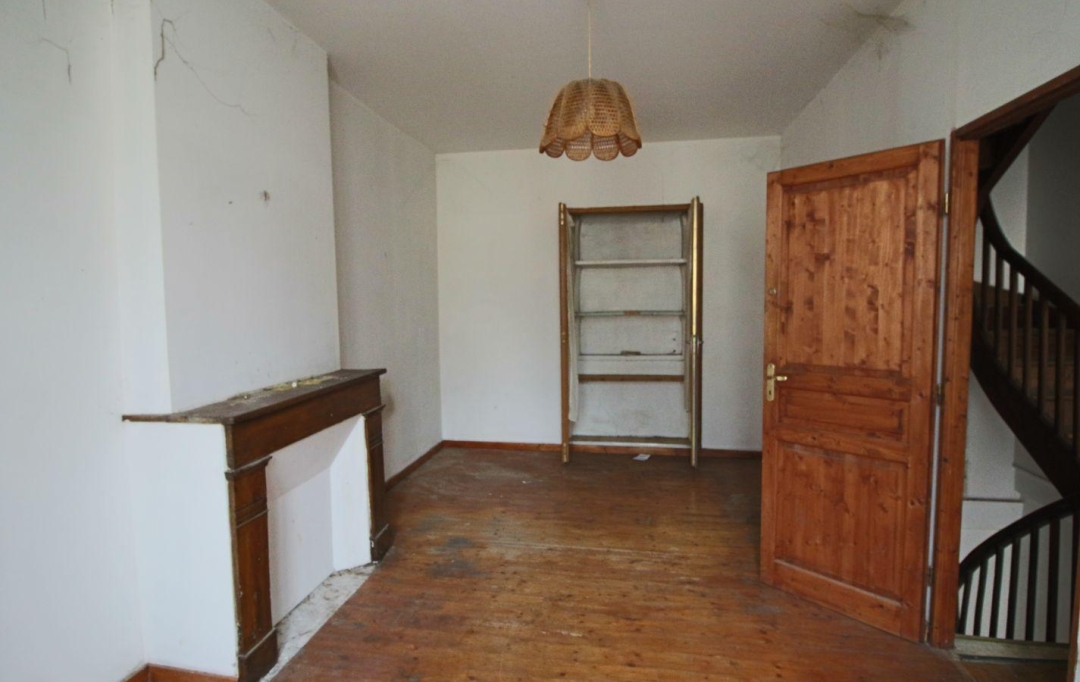 FACTORIMMO : House | PUY-L'EVEQUE (46700) | 180 m2 | 59 950 € 