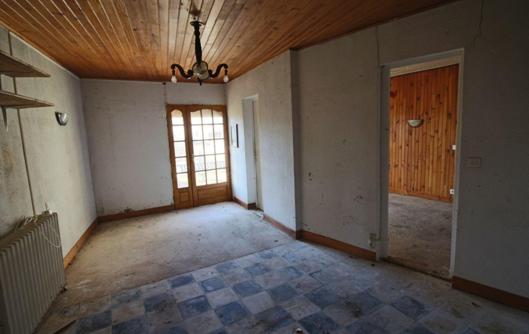 FACTORIMMO : House | PUY-L'EVEQUE (46700) | 180 m2 | 59 950 € 