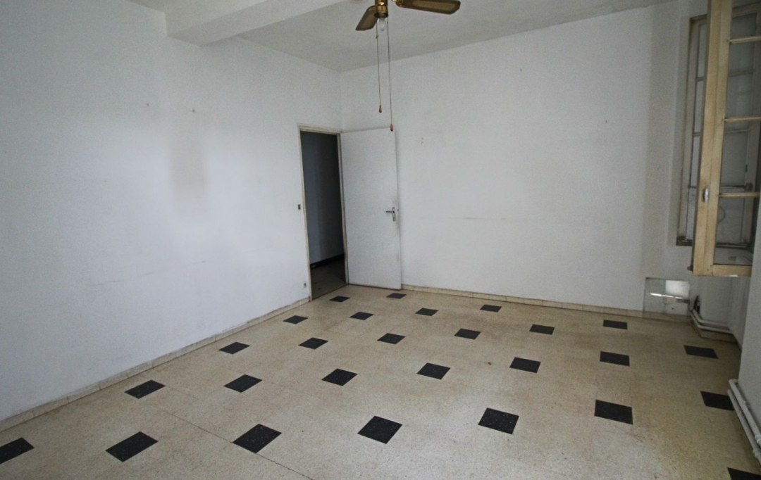 FACTORIMMO : House | PUY-L'EVEQUE (46700) | 300 m2 | 149 800 € 