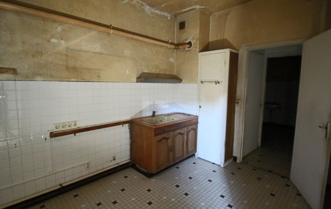 FACTORIMMO : House | PUY-L'EVEQUE (46700) | 300 m2 | 149 800 € 