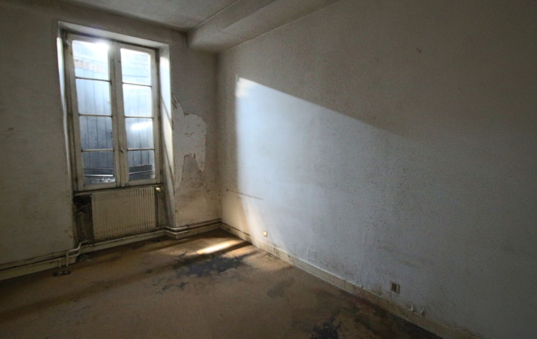FACTORIMMO : House | PUY-L'EVEQUE (46700) | 300 m2 | 149 800 € 