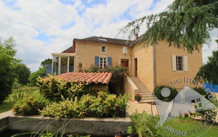  FACTORIMMO Domain / Estate | PUY-L'EVEQUE (46700) | 400 m2 | 639 000 € 