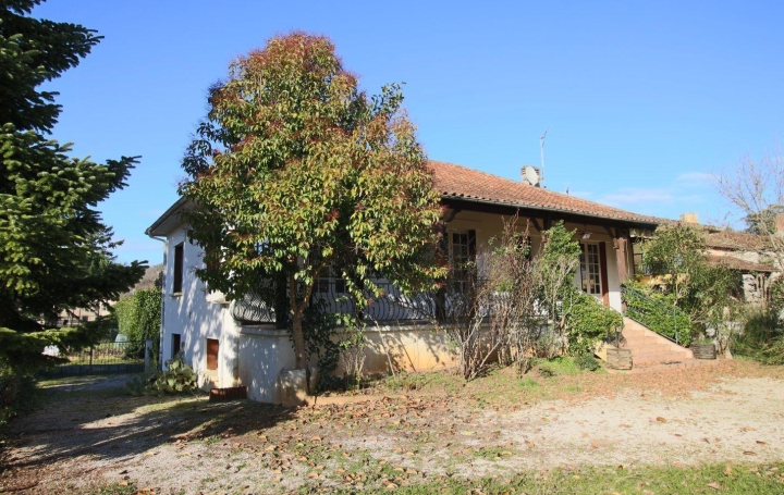 Maison PUY-L'EVEQUE 190 m2 143 100 € Maison PUY-L'EVEQUE 190 m2 143 100 €