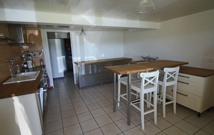 Maison PUY-L'EVEQUE 125 m2 189 000 € Maison PUY-L'EVEQUE 125 m2 189 000 €