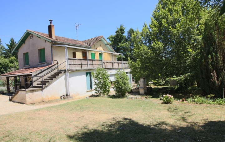 Maison PUY-L'EVEQUE 117 m2 127 200 € Maison PUY-L'EVEQUE 117 m2 127 200 €