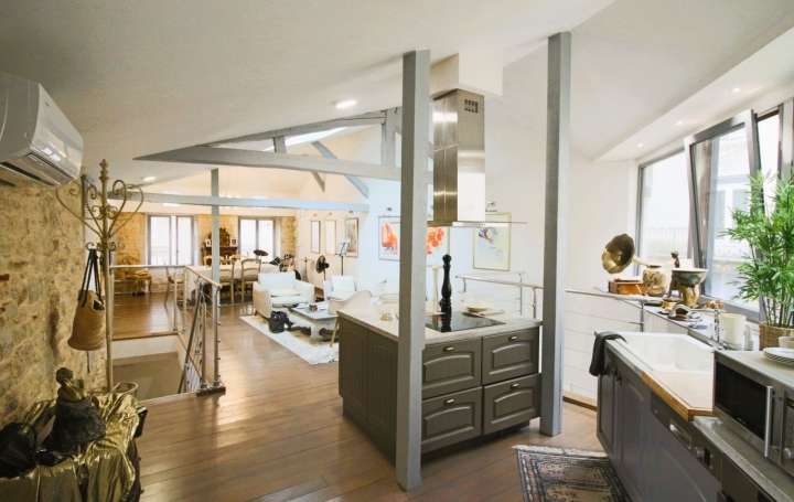 Maison de village PUY-L'EVEQUE 126 m2 295 000 € Maison de village PUY-L'EVEQUE 126 m2 295 000 €